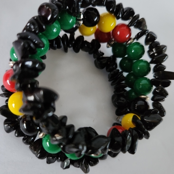 Hand Crafted Wrap Bracelet Juneteenth Black Red Yellow Green Med Memory Wire - Picture 6 of 11